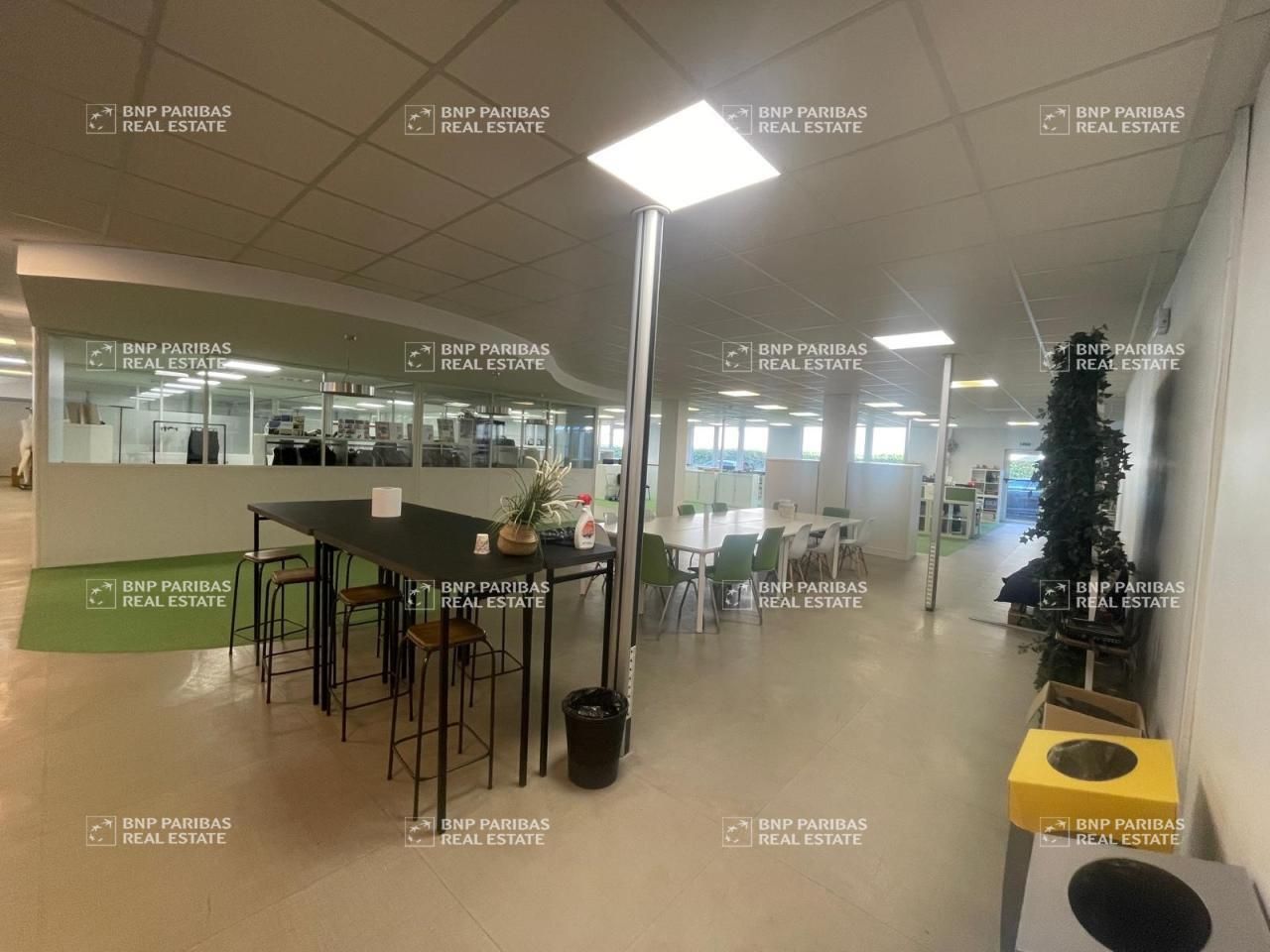 1678 m² pour ce activité en location à Marcq-en-baroeul