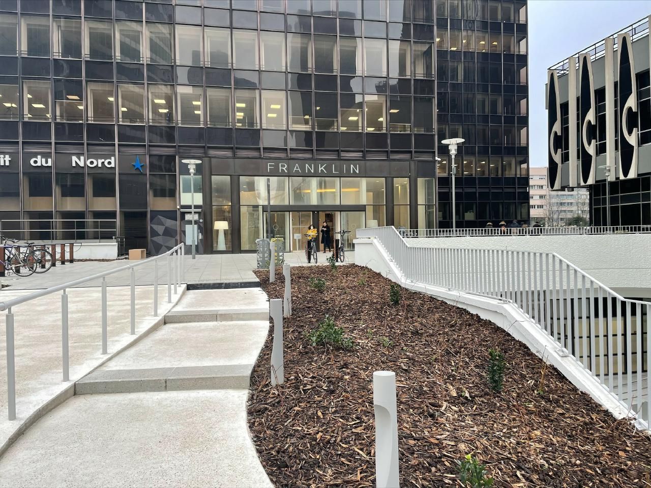 4716 m² pour ce bureaux en vente à Puteaux