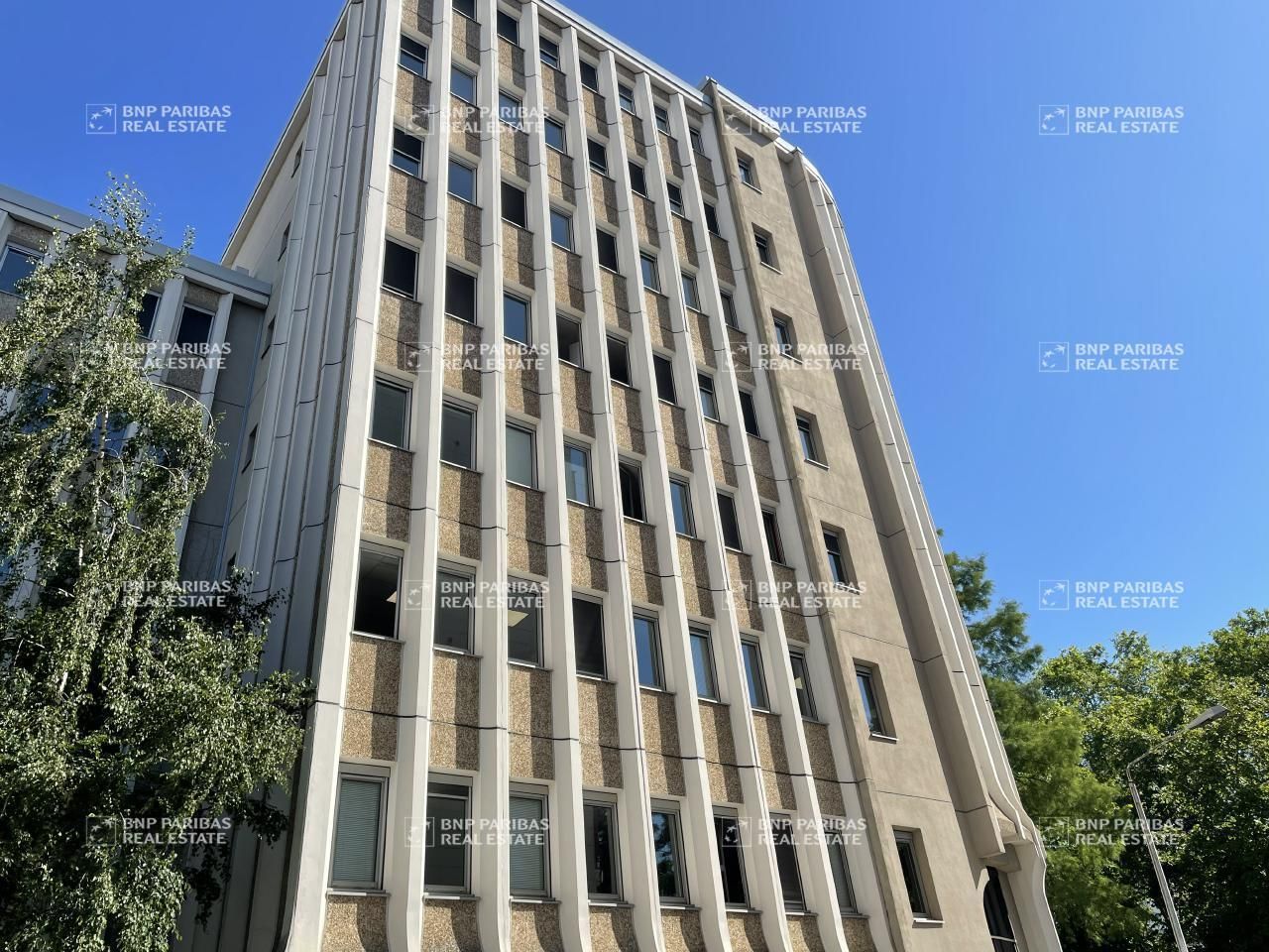 Location Bureaux 582 m² divisibles 45000 Orleans