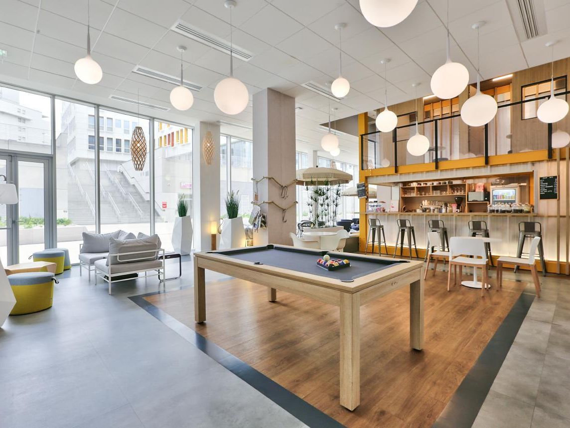 2133.9 m² pour ce bureaux en location à Marseille