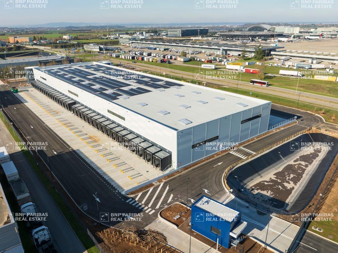 Vente Entrepôts classe C 7547 m² non divisibles 69125 Colombier-saugnieu