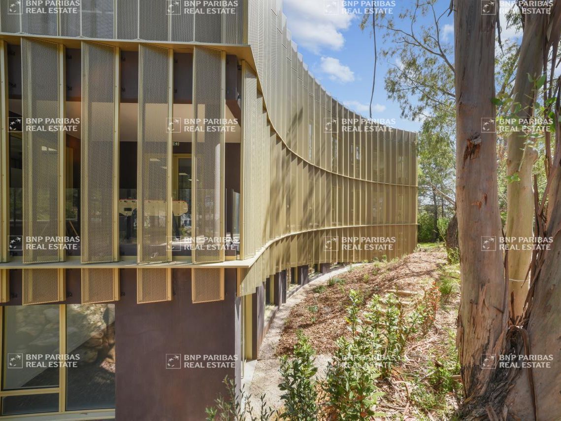 Location Bureaux 1332.99 m² non divisibles 06560 Valbonne