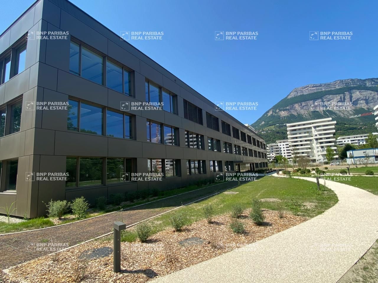 Location Bureaux 6713.95 m² divisibles 38240 Meylan