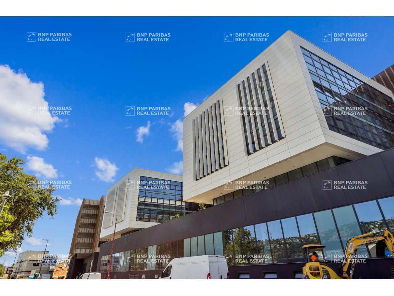 1586.54 m² pour ce bureaux en location à Nice