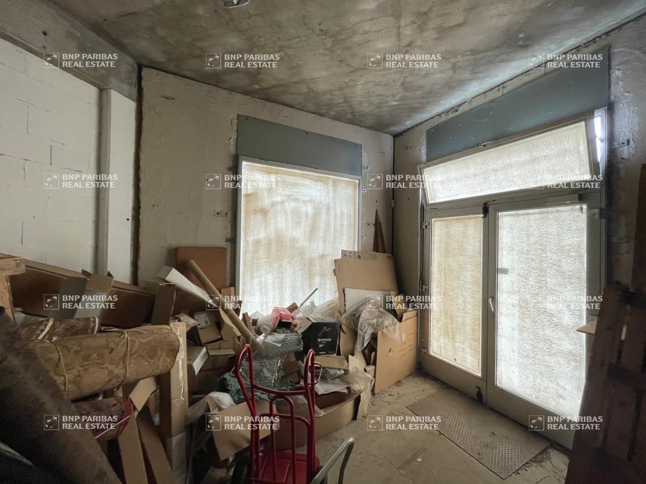 160 m² pour ce bureaux en location à Saint-pierre-des-corps