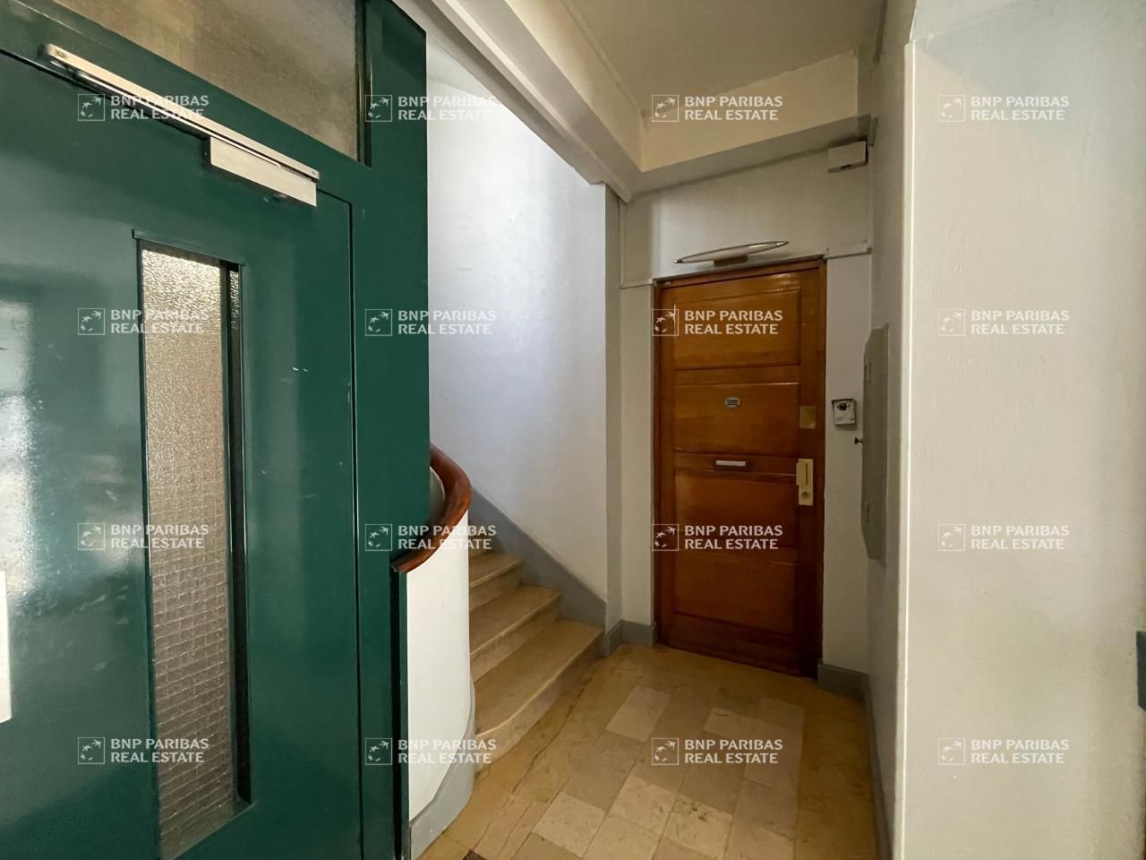 97 m² pour ce bureaux en location à Lyon