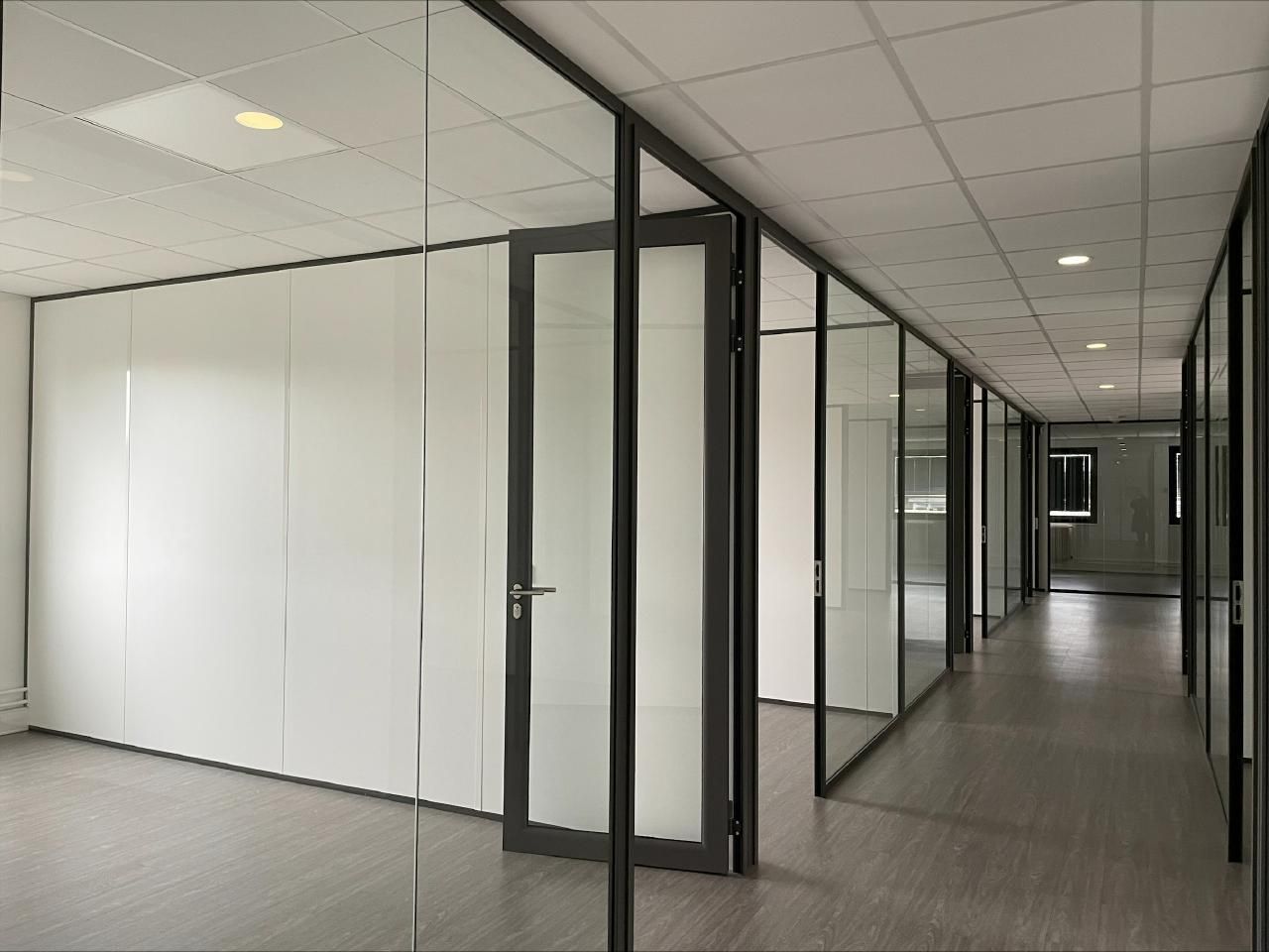 481 m² pour ce bureaux en location à Cergy