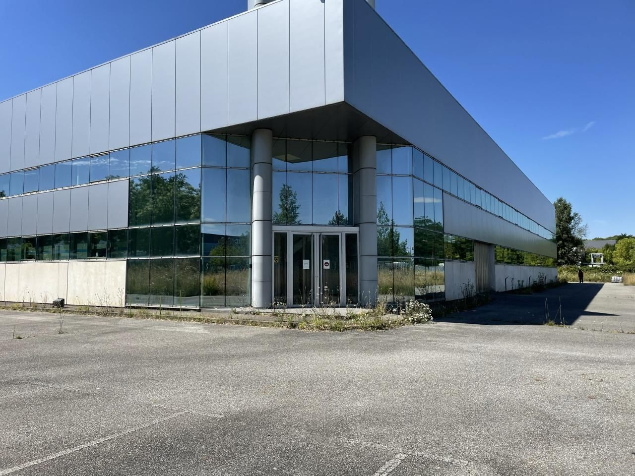 Location PME-PMI 3592 m² divisibles 78390 Bois-d'arcy