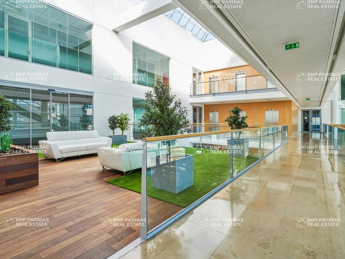 Location Bureaux 7504 m² divisibles 91320 Wissous