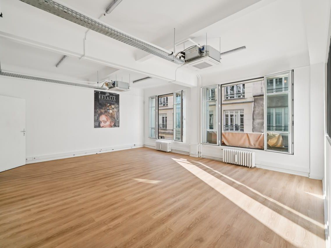 Location bureaux à Paris 75010