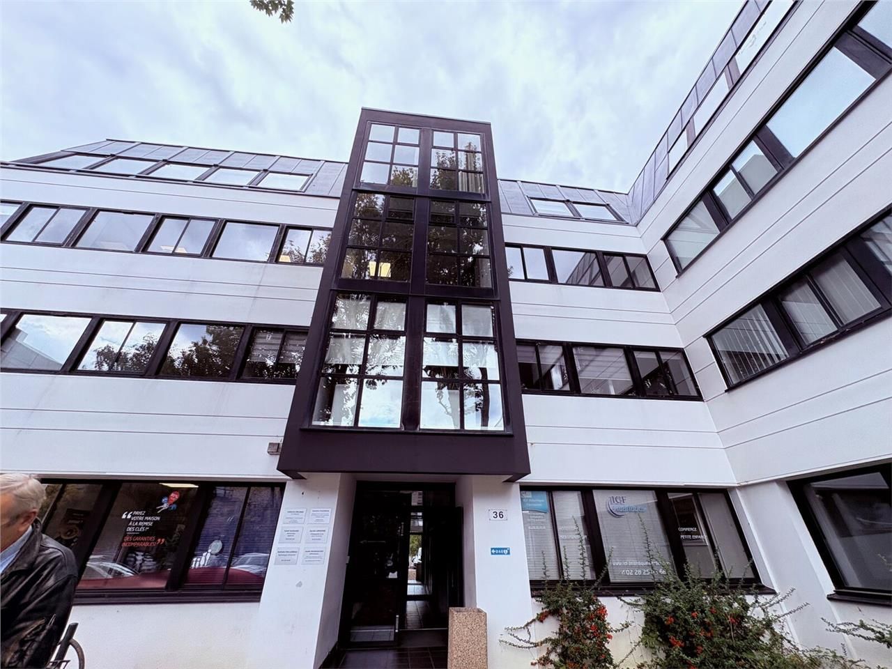 ARNOLD ENTREPRISE propose à la location un espace