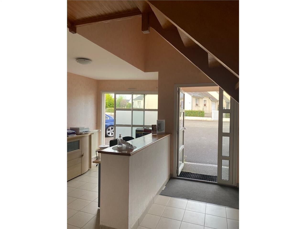 À vendre à Theix-Noyalo, ce bâtiment professionne