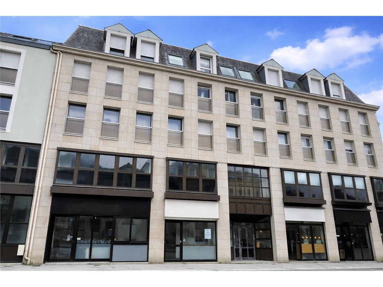 Découvrez sans tarder ce grand plateau de bureaux