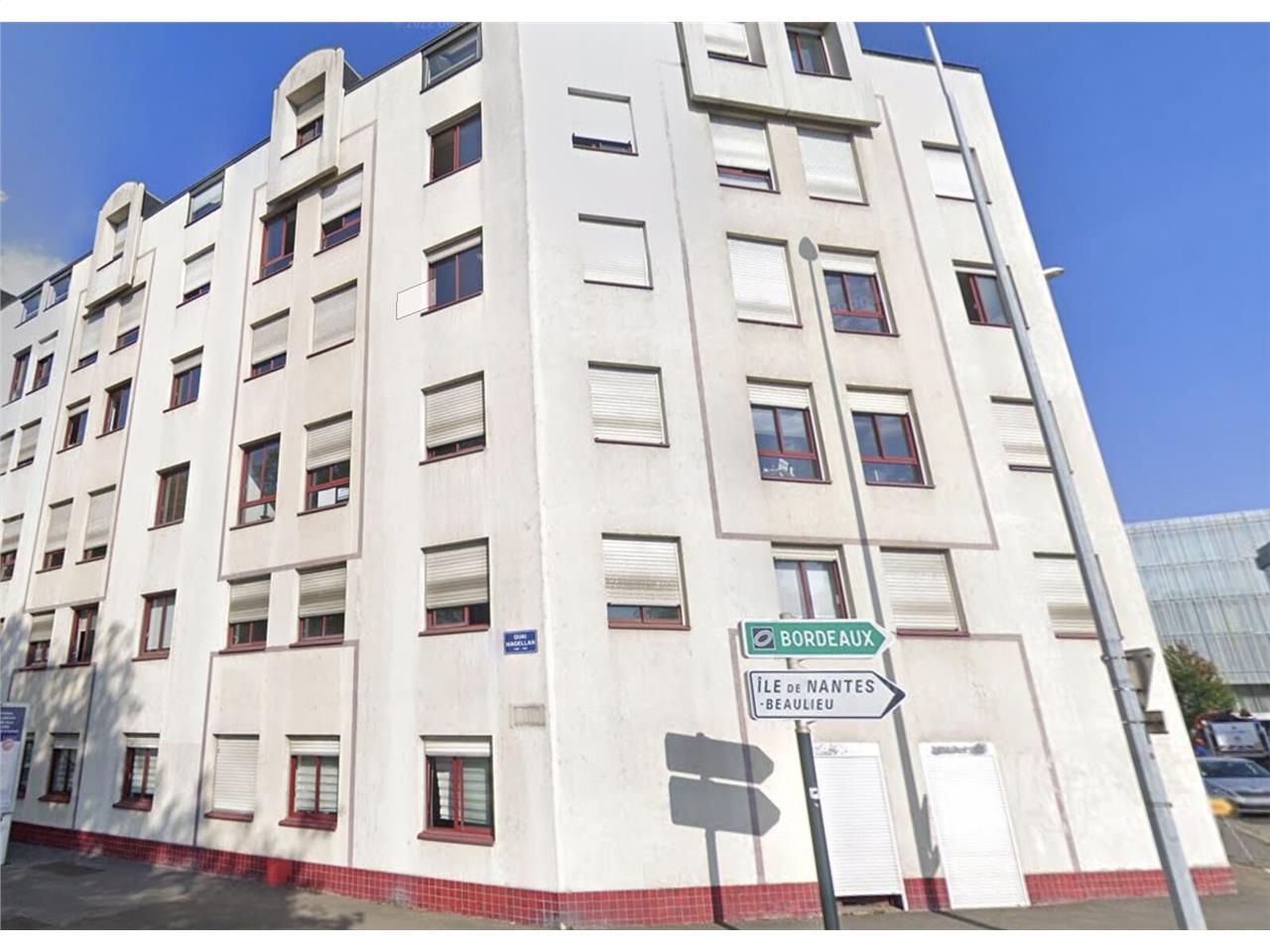 Situés dans un quartier prisé à proximité immédia