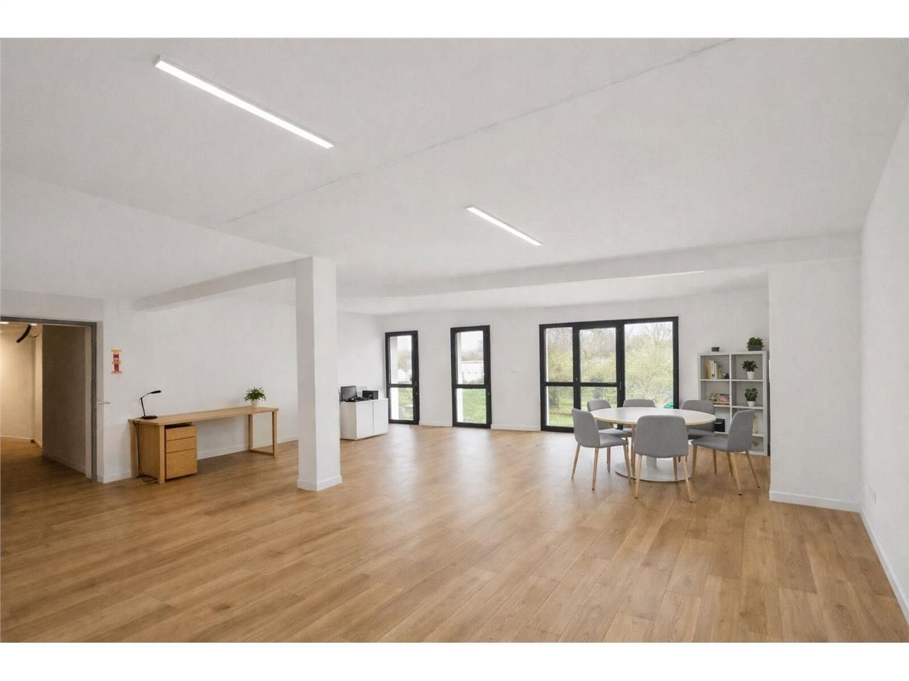 Au sein d'une zone d'activité dynamique, un immeu