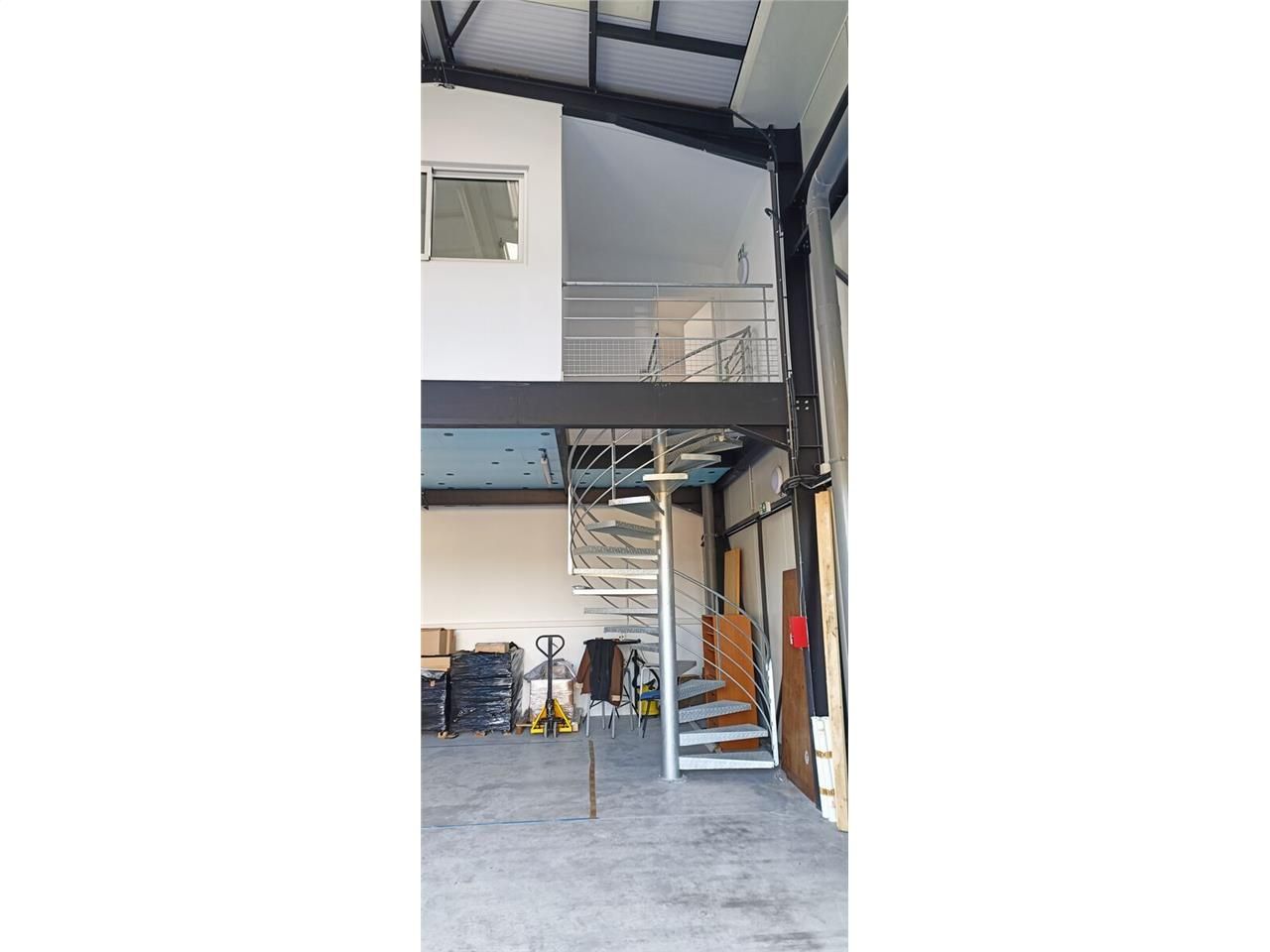 À Séné, découvrez ces locaux d'activité à louer. 