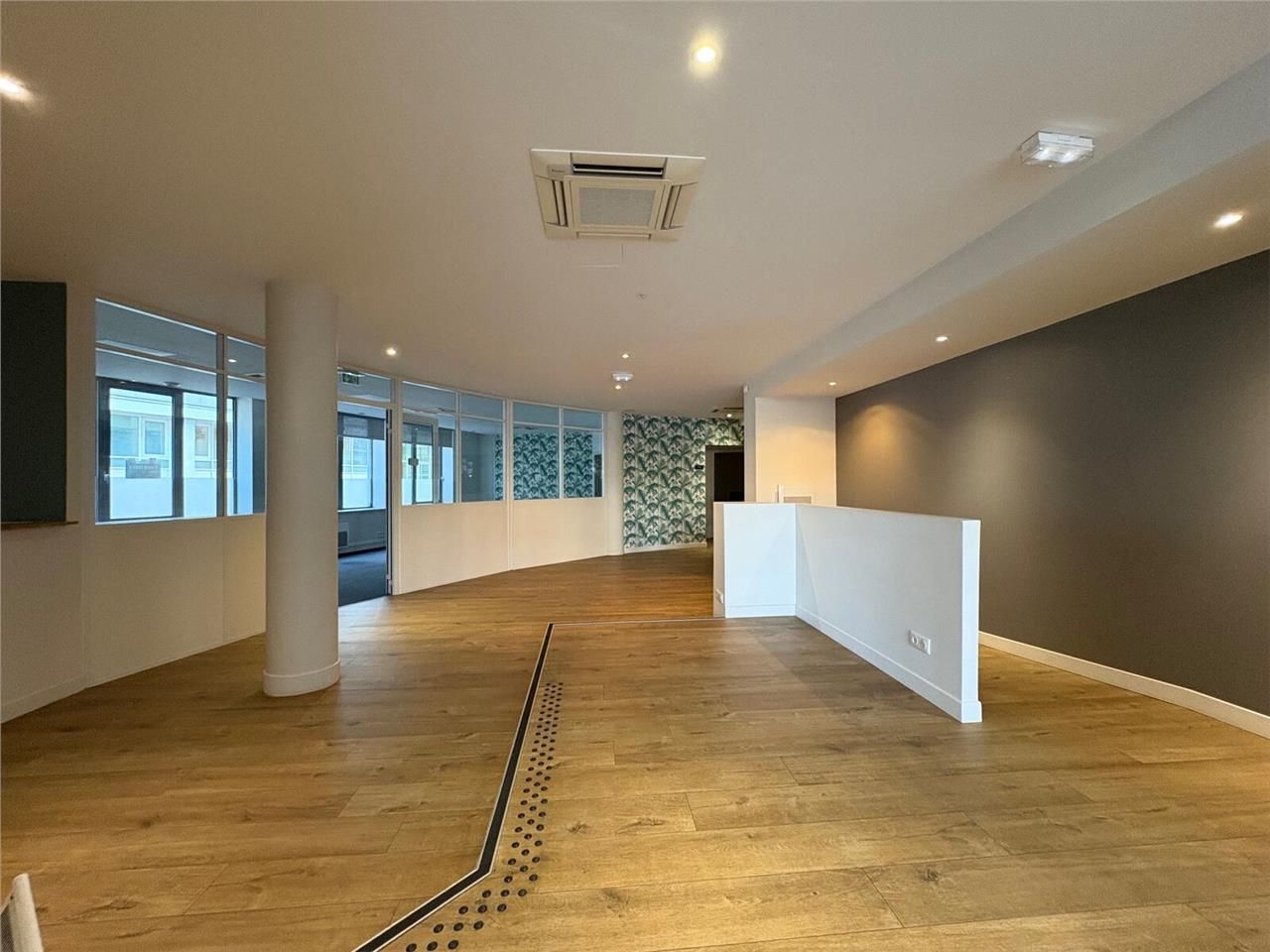 LOCAL COMMERCIAL A LOUER NANTES       208 M²