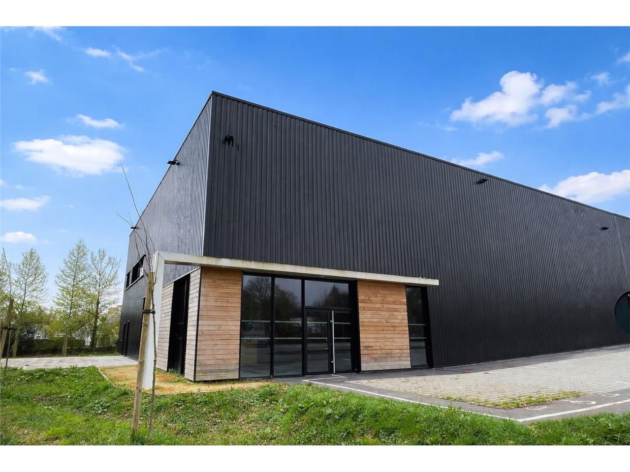 Situé au coeur d'une zone économique florissante,