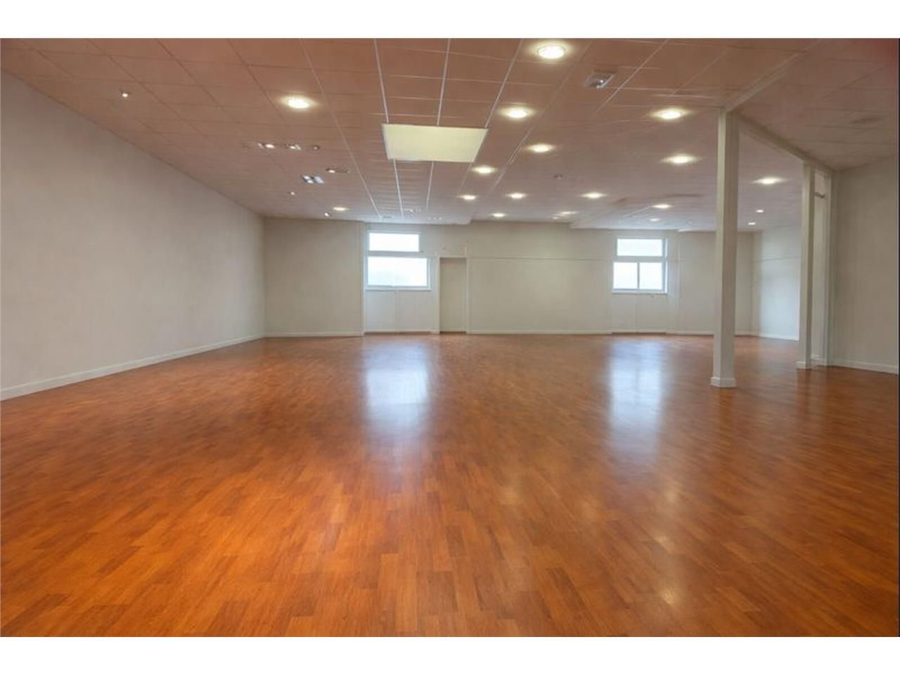 Ce beau local commercial d'une surface  de 498 m3