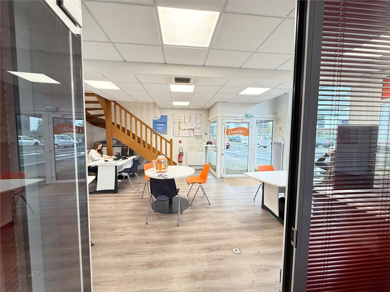 Nous vous proposons à la location un local commer