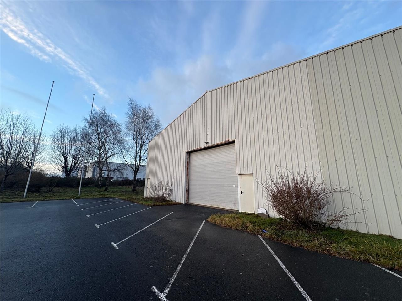 ARNOLD ENTREPRISE propose à la location des locau