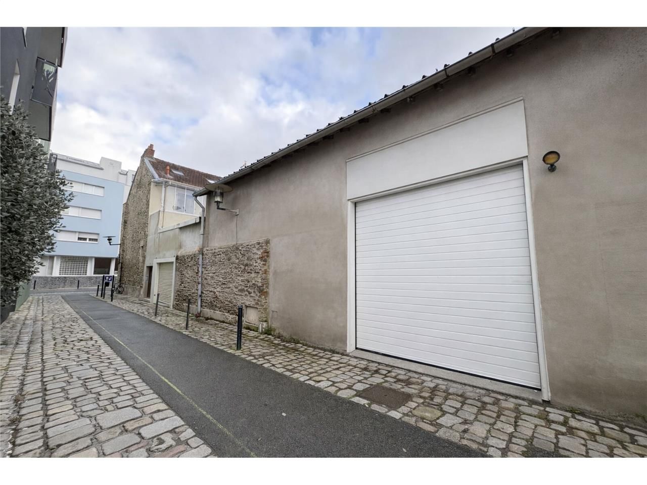 ARNOLD ENTREPRISE propose à la location des locau