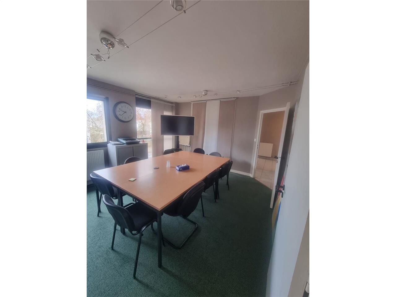 ARNOLD ENTREPRISE propose à la location un espace