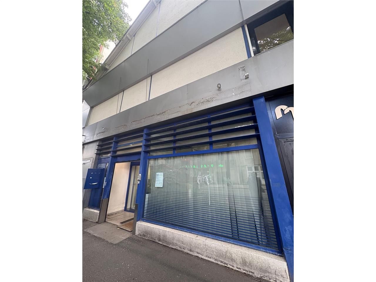 ARNOLD ENTREPRISE propose à la vente des locaux c