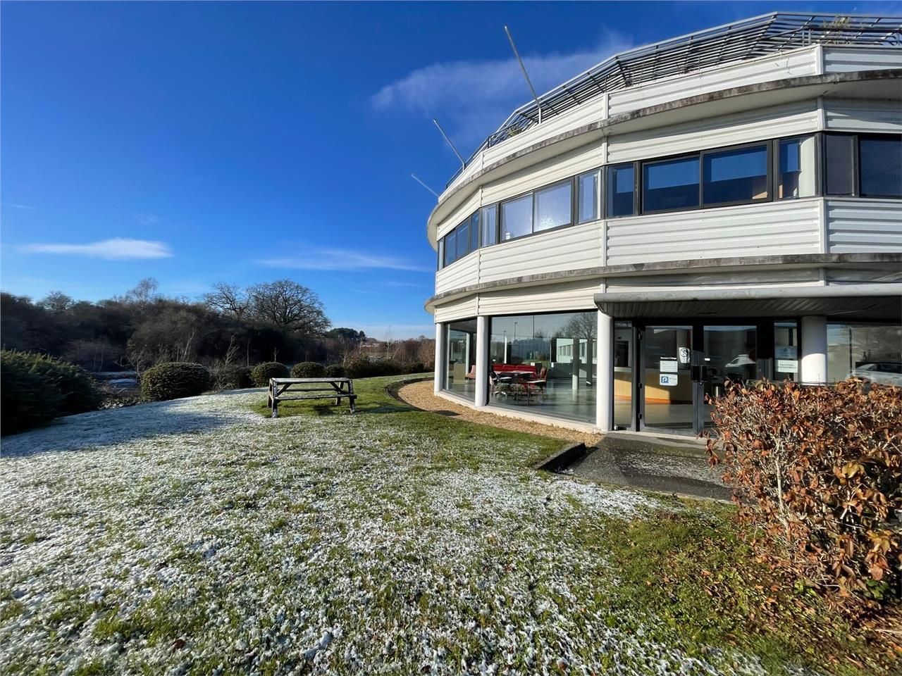 À Vannes, découvrez ce local d'activité de 65 m²,
