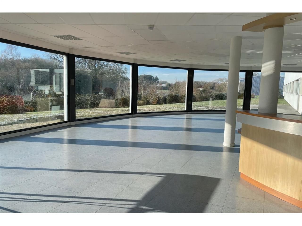 À Vannes, découvrez ce local d'activité de 65 m²,