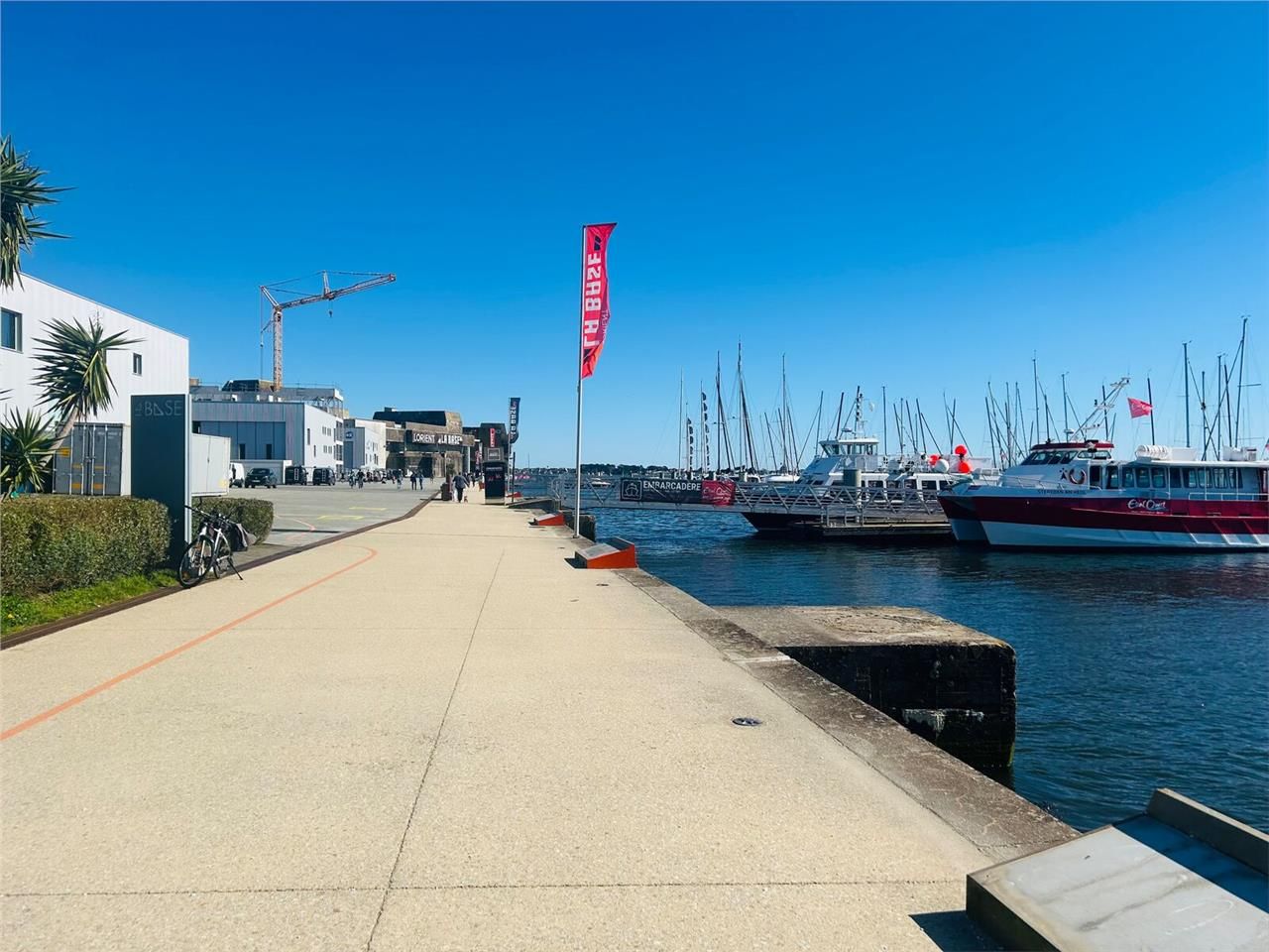 Situé sur le secteur de La Base à Lorient, Arnold