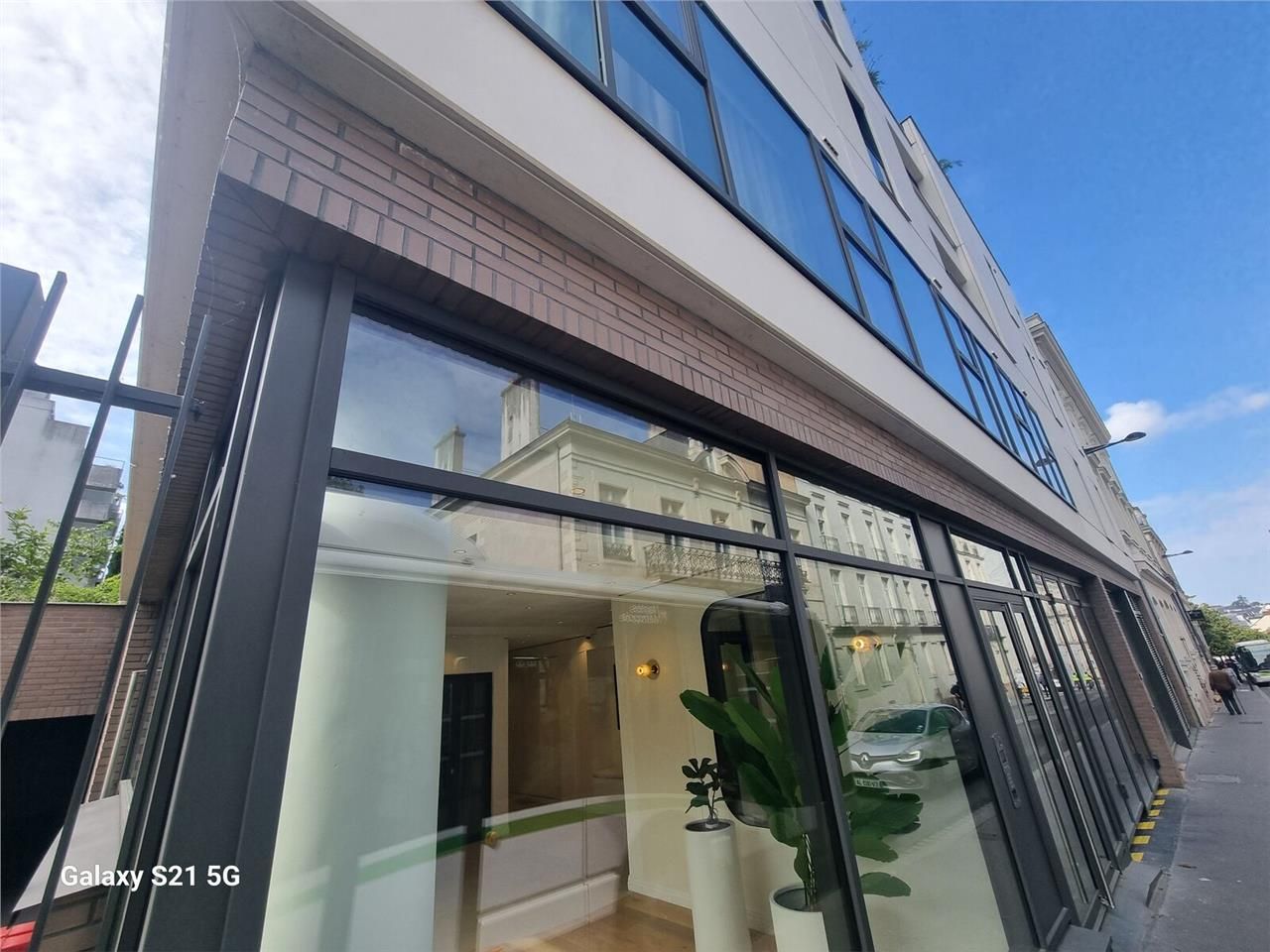 ARNOLD ENTREPRISE propose à la location des burea