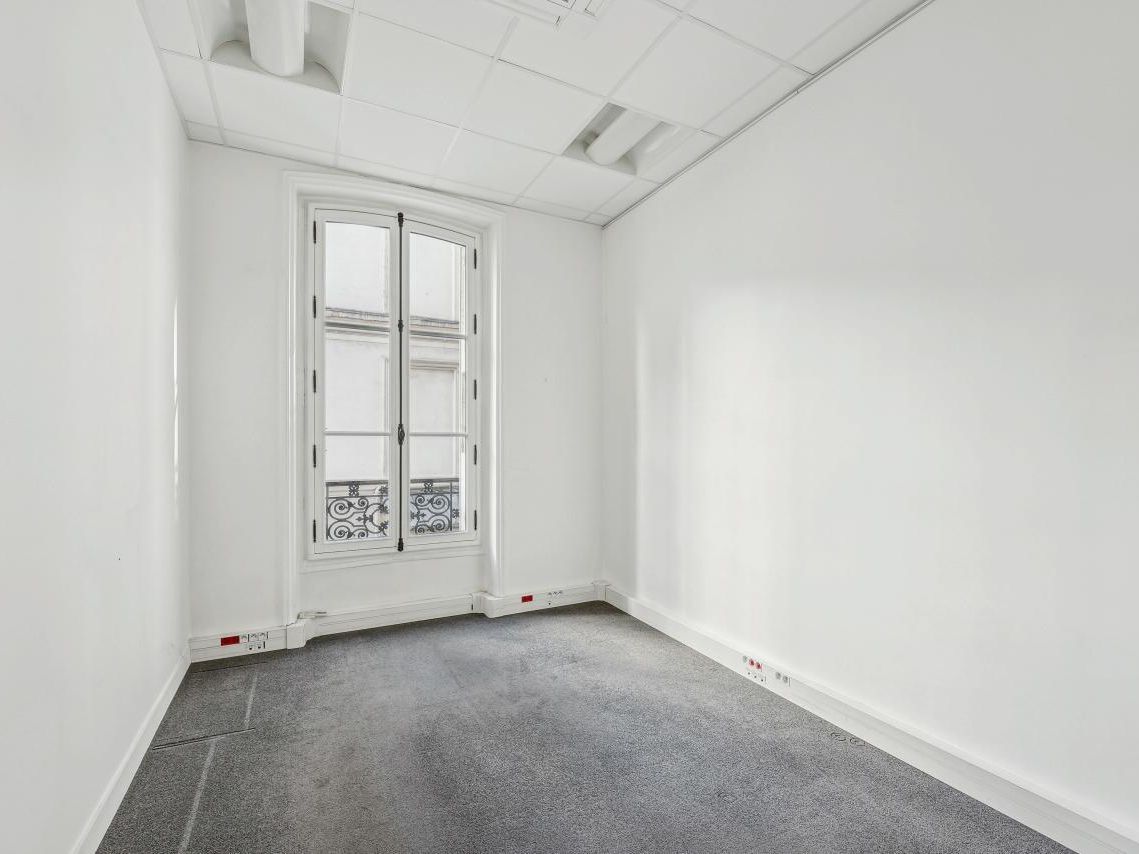 183 m² pour ce bureaux en location à Paris