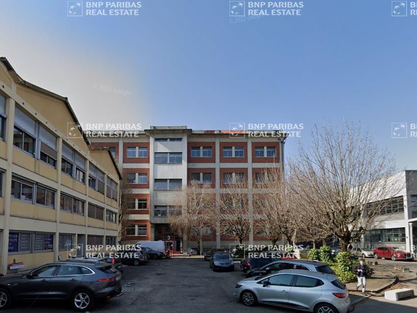 235 m² pour ce bureaux en location à Lyon