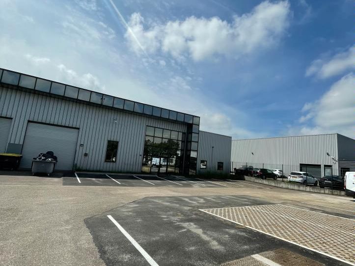 1000 m² pour ce activité en vente à Metz