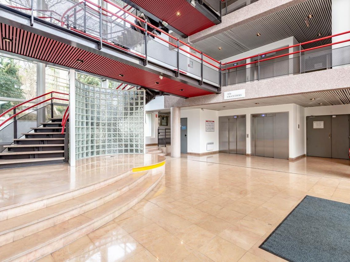 50 m² pour ce bureaux en location à Versailles