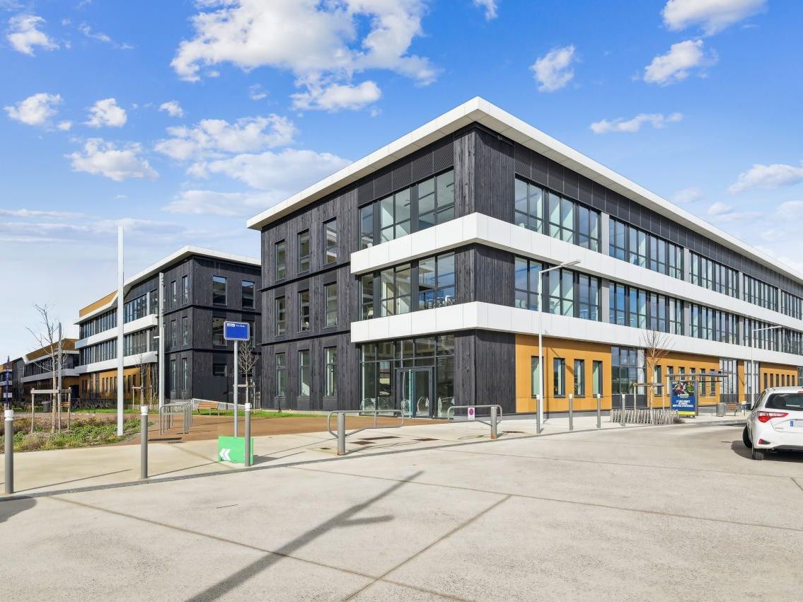 2043 m² pour ce pme-pmi en location à Nanterre