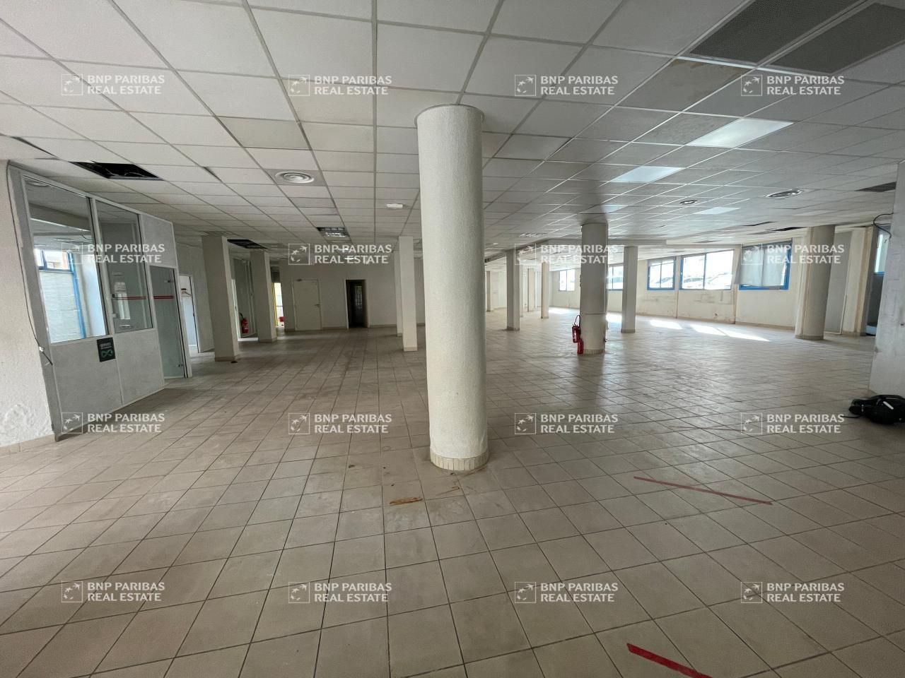 850 m² pour ce activité en location à Nice