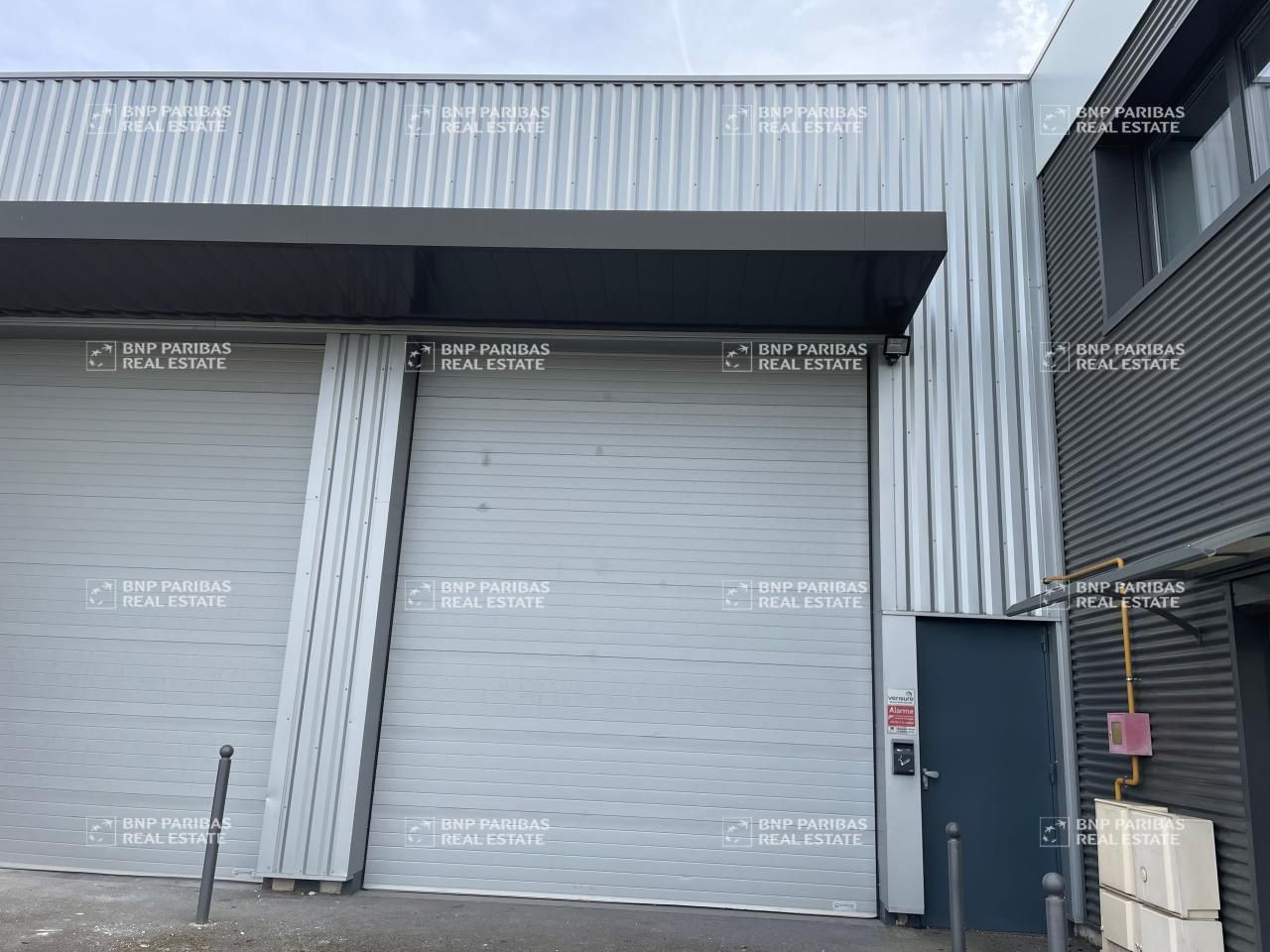 409 m² pour ce activité en location à Vaulx-en-velin