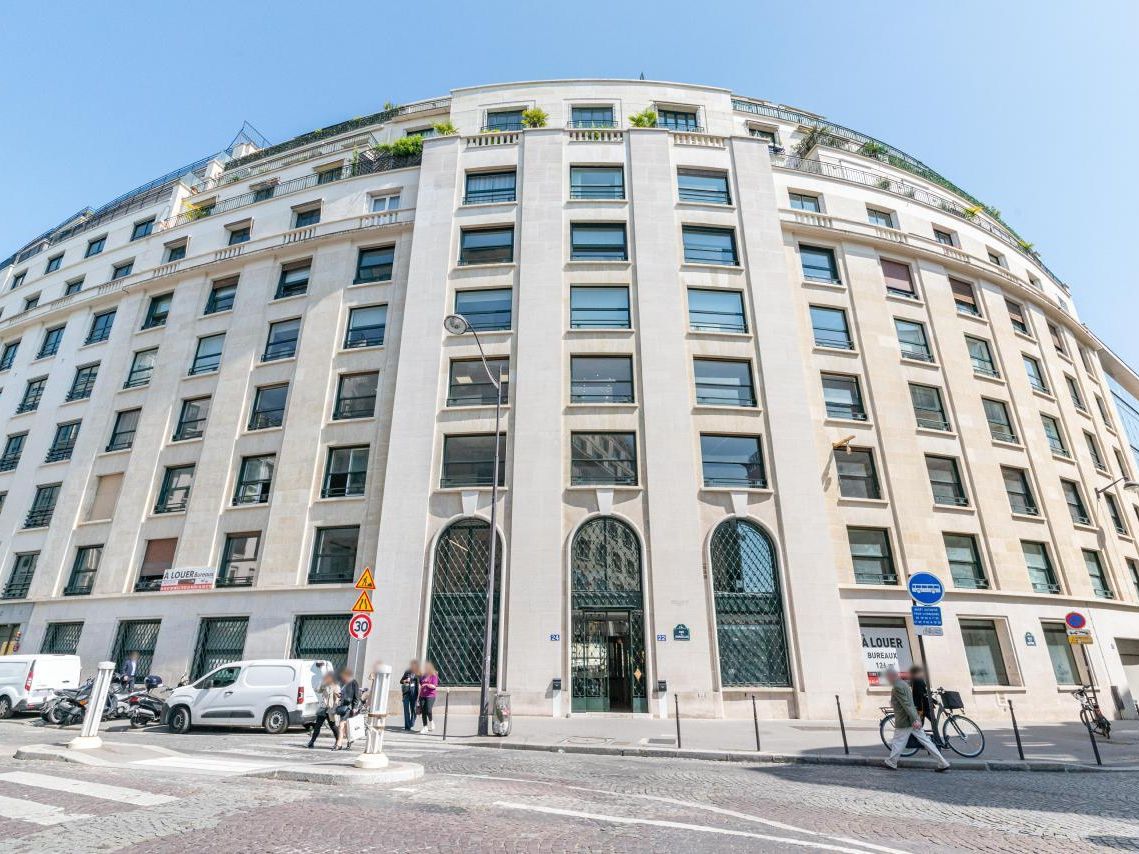 Location Bureaux 329 m² non divisibles 75008 Paris