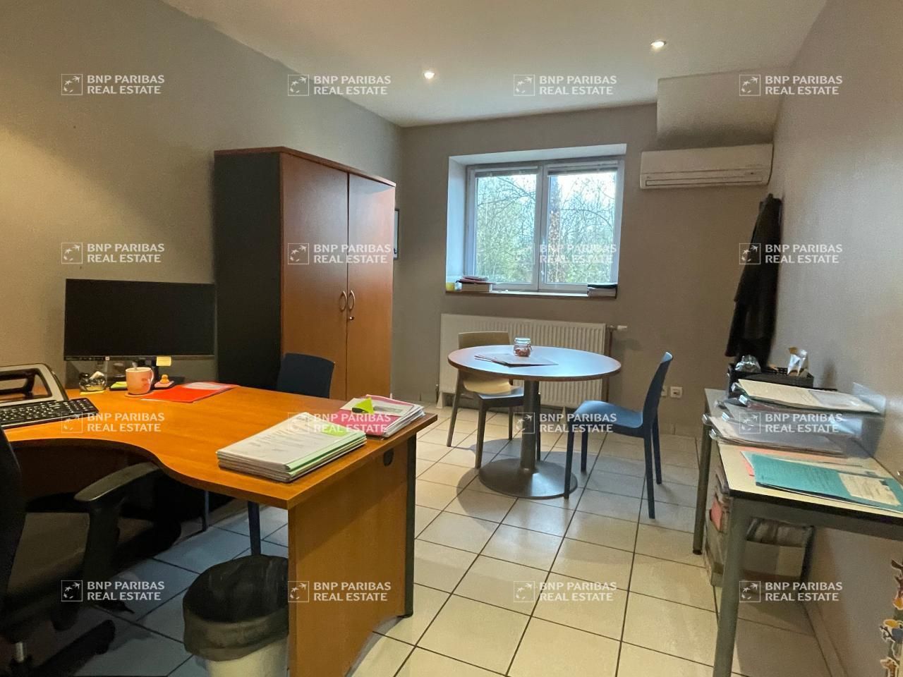 787.4 m² pour ce activité en vente à Saint-genis-laval