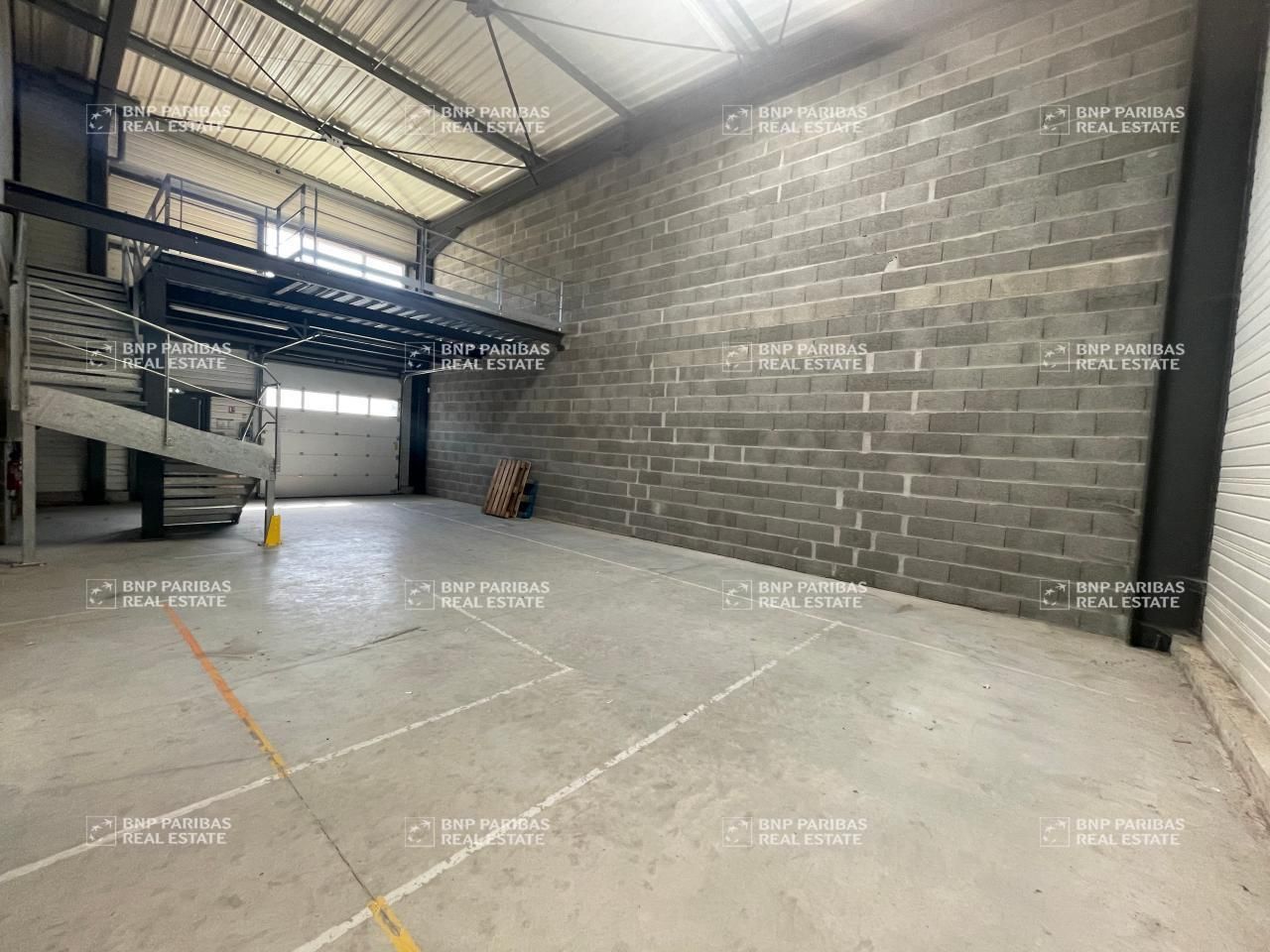 335.48 m² pour ce activité en location à Noyal-chatillon-sur-seiche