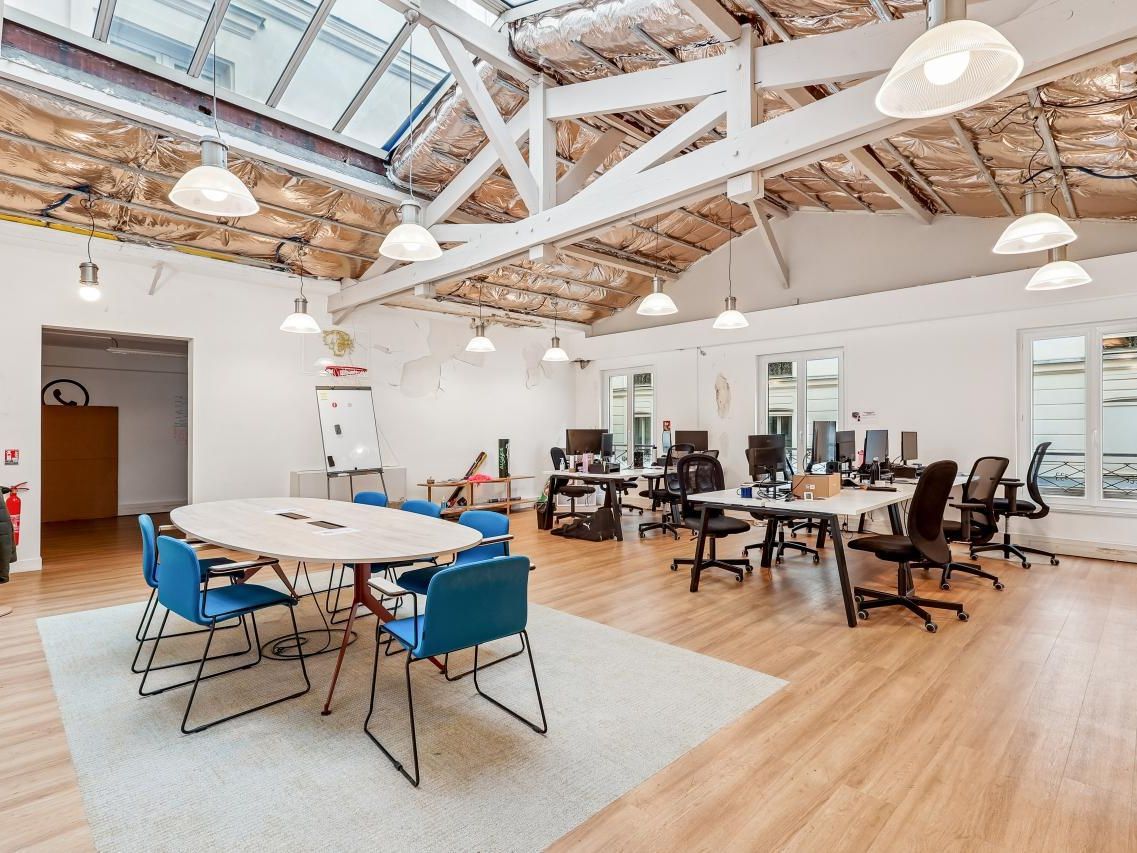 423 m² pour ce bureaux en location à Paris
