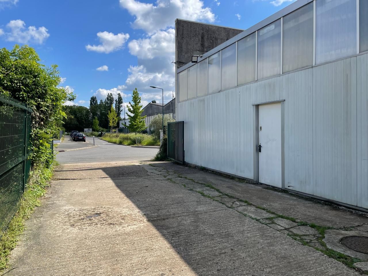 584 m² pour ce pme-pmi en location à Saint-ouen-l'aumône