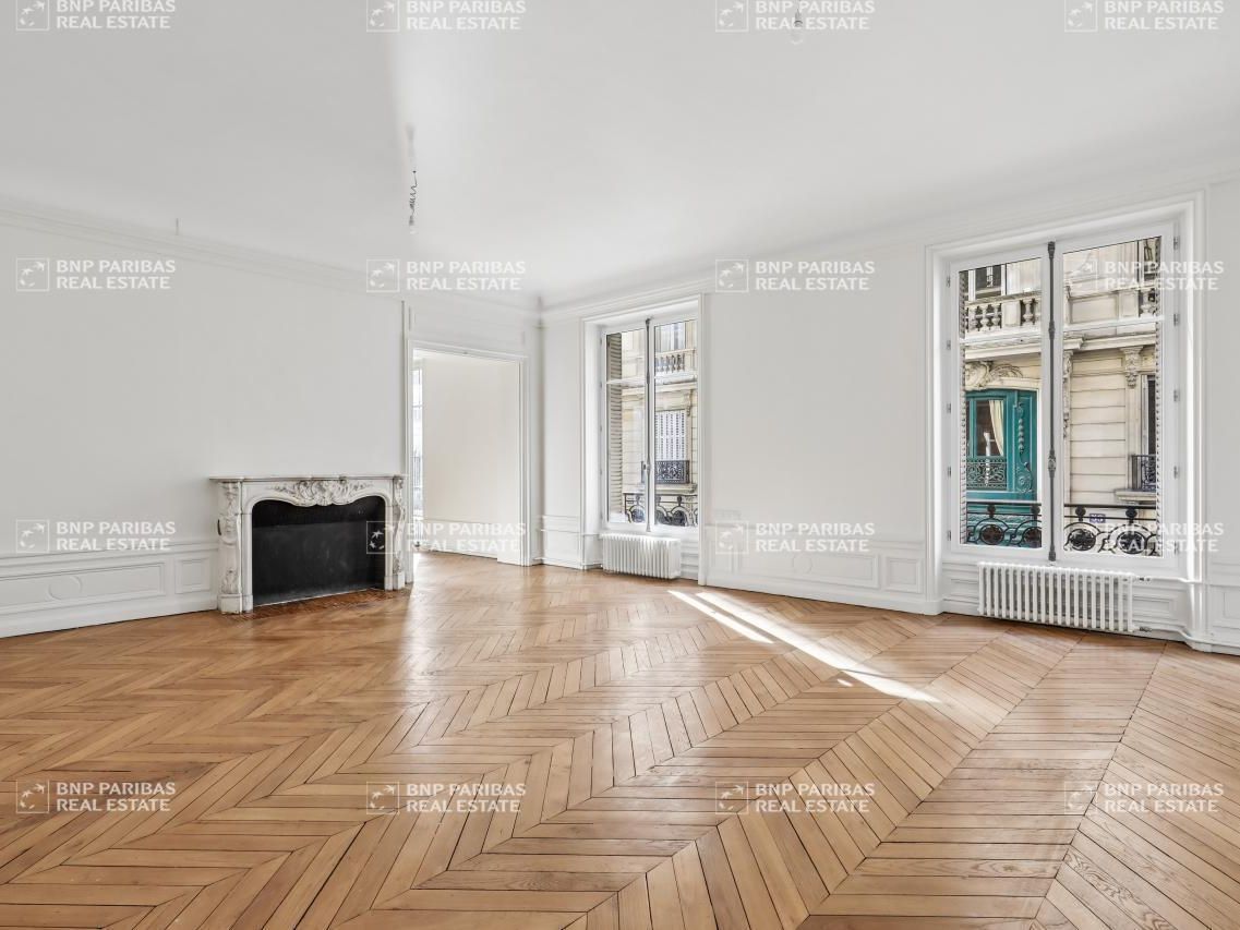 Location Bureaux 225 m² non divisibles 75007 Paris