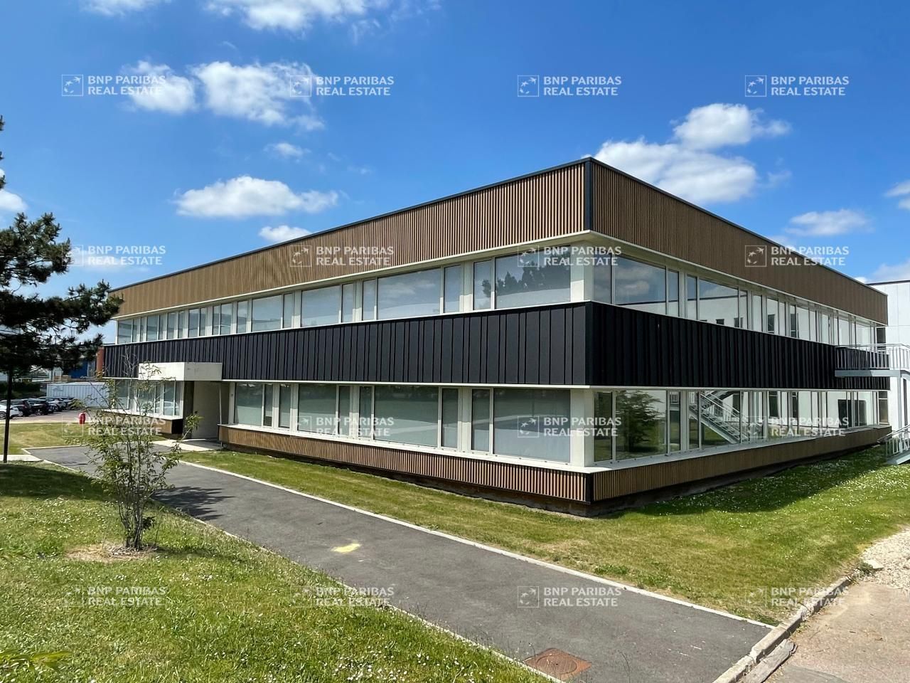 Location Bureaux 1601 m² divisibles 76140 Le petit-quevilly