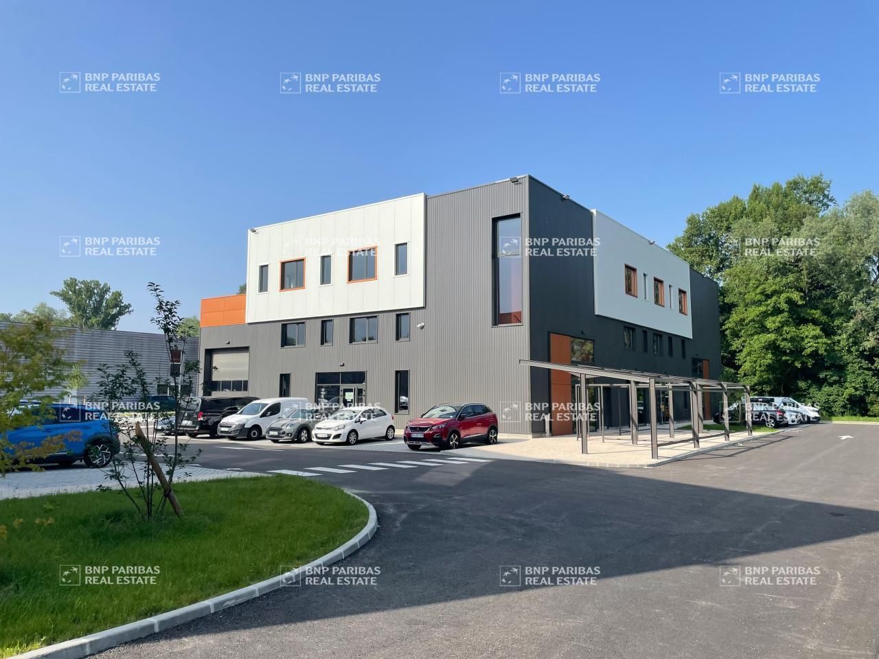 Vente Bureaux 413.2 m² divisibles 73420 Mery