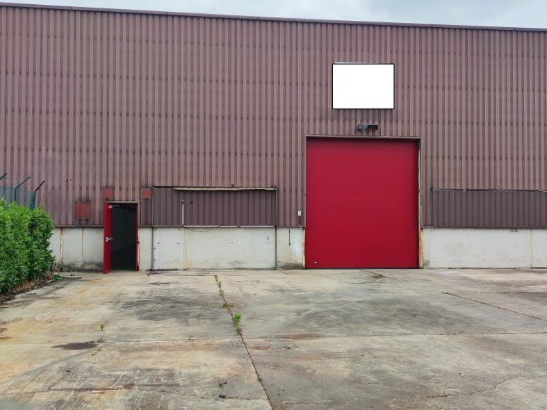 Location PME-PMI 855 m² non divisibles 95310 Saint-ouen-l'aumône