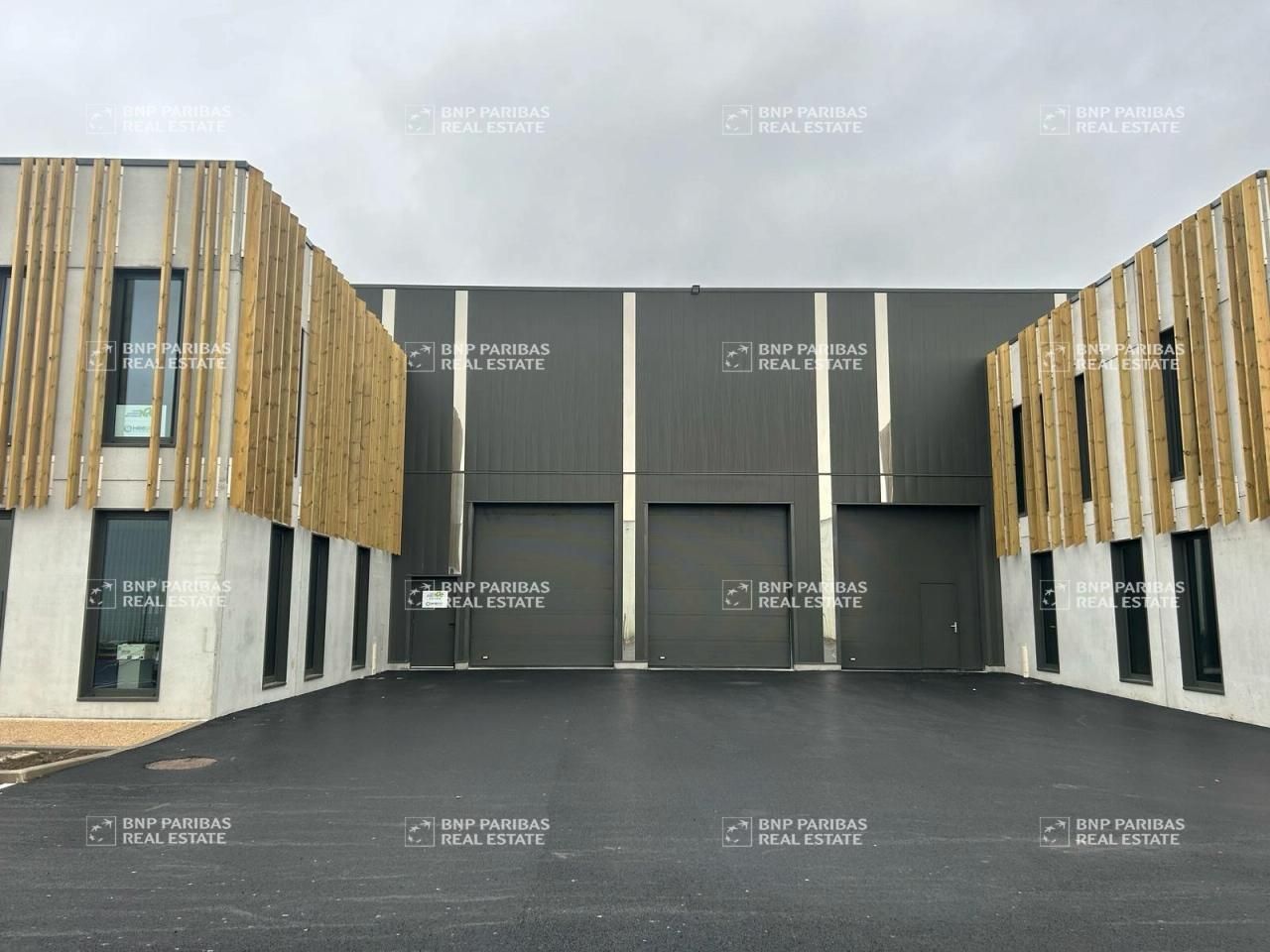 2114.05 m² pour ce activité en vente à Leers