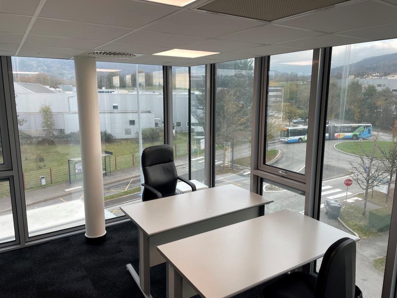 Location Bureaux 495.31 m² divisibles 74940 Annecy